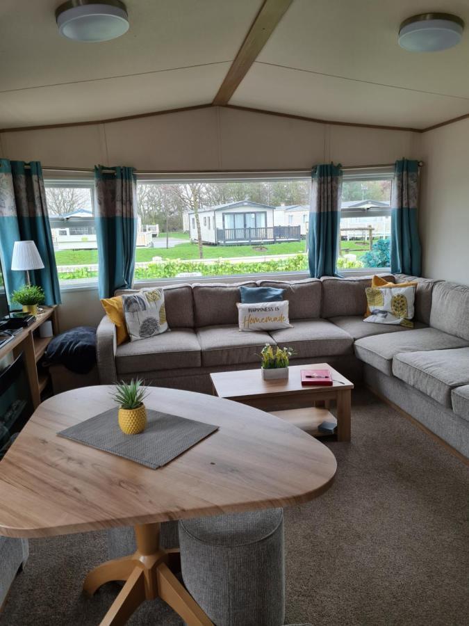 Hot Tub Hols 3 Bed Caravan At 42 Kingfisher Court Tattershall Exterior photo